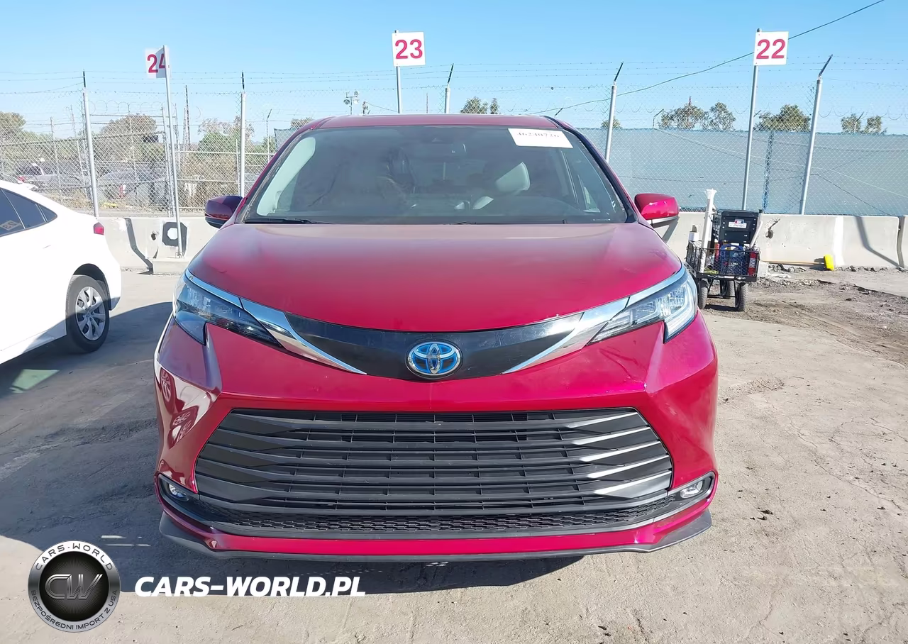 2026 Toyota Sienna Xle 8-Passenger VIN:5TDYRKEC2TS308960 - 12