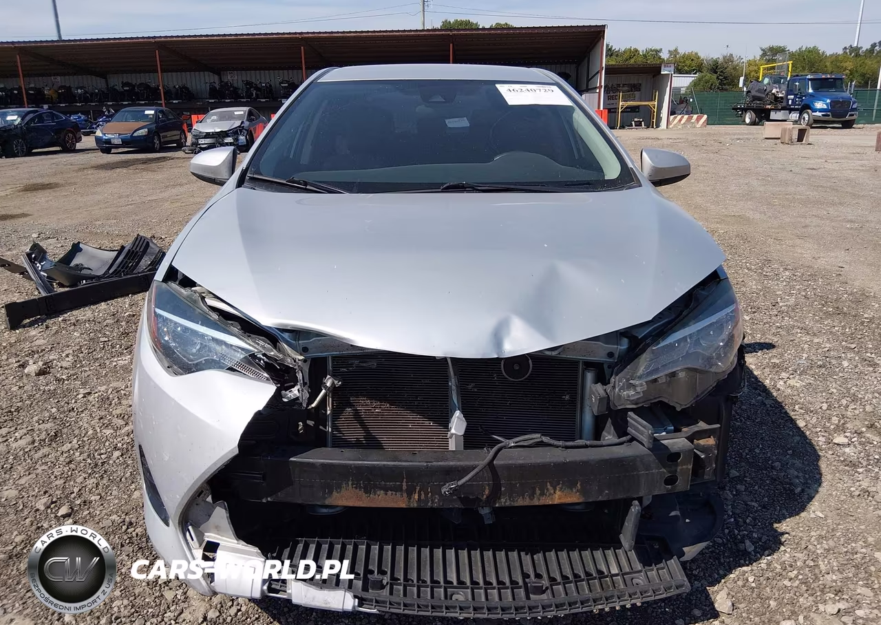 2018 Toyota Corolla Le VIN:2T1BURHE4JC014959 - 12
