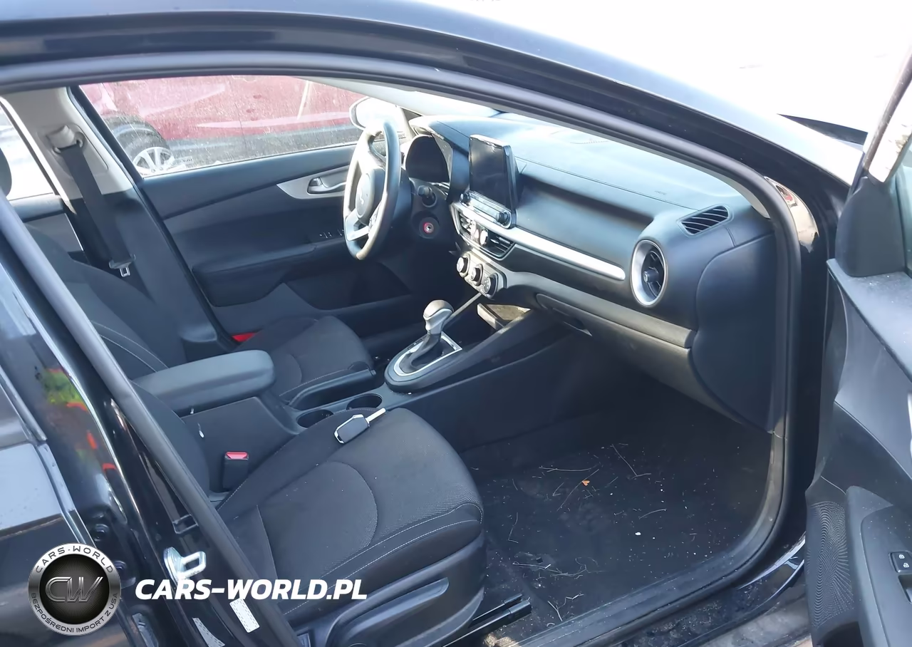2022 Kia Forte Fe VIN:3KPF24AD8NE500144 - 5