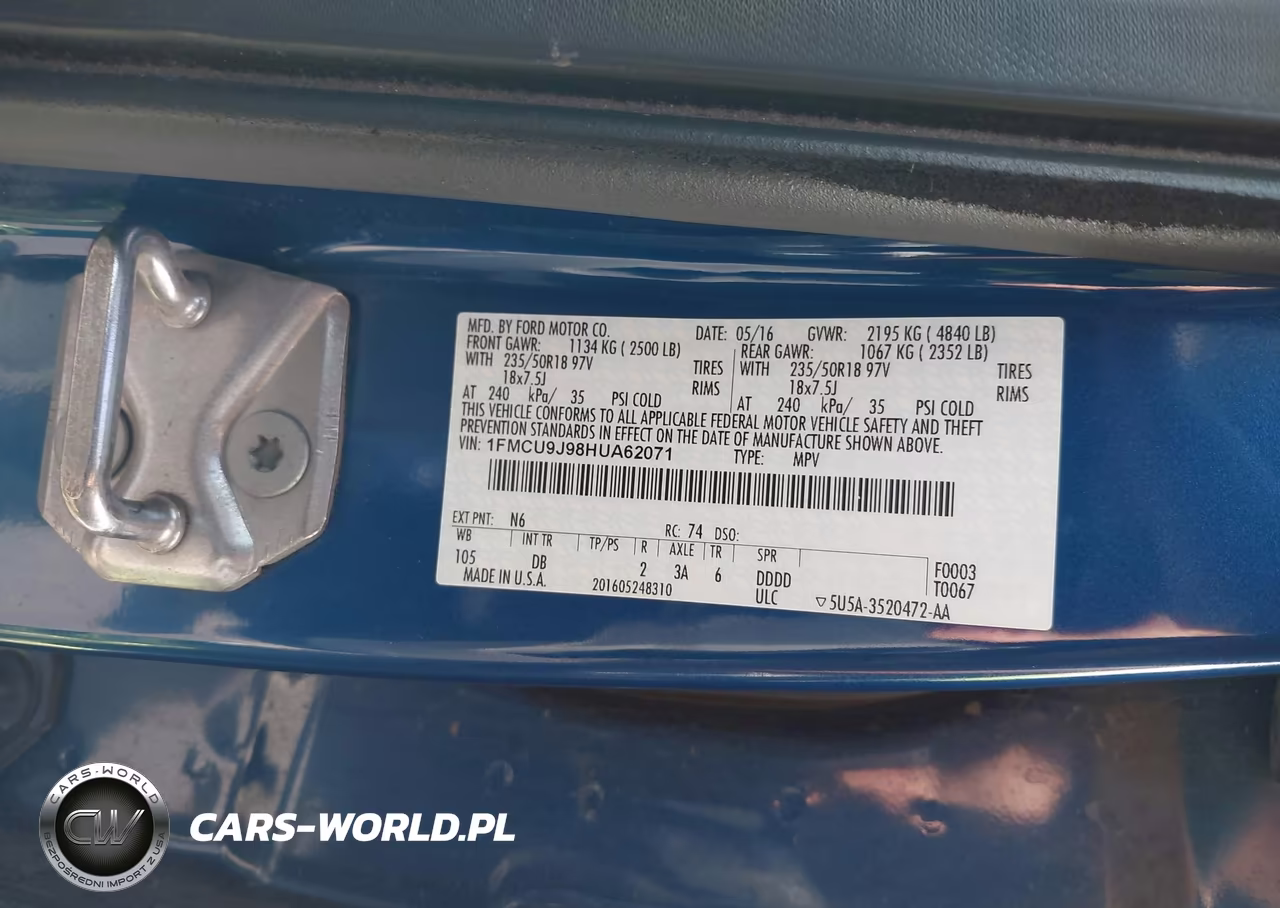 2017 Ford Escape Titanium VIN:1FMCU9J98HUA62071 - 9