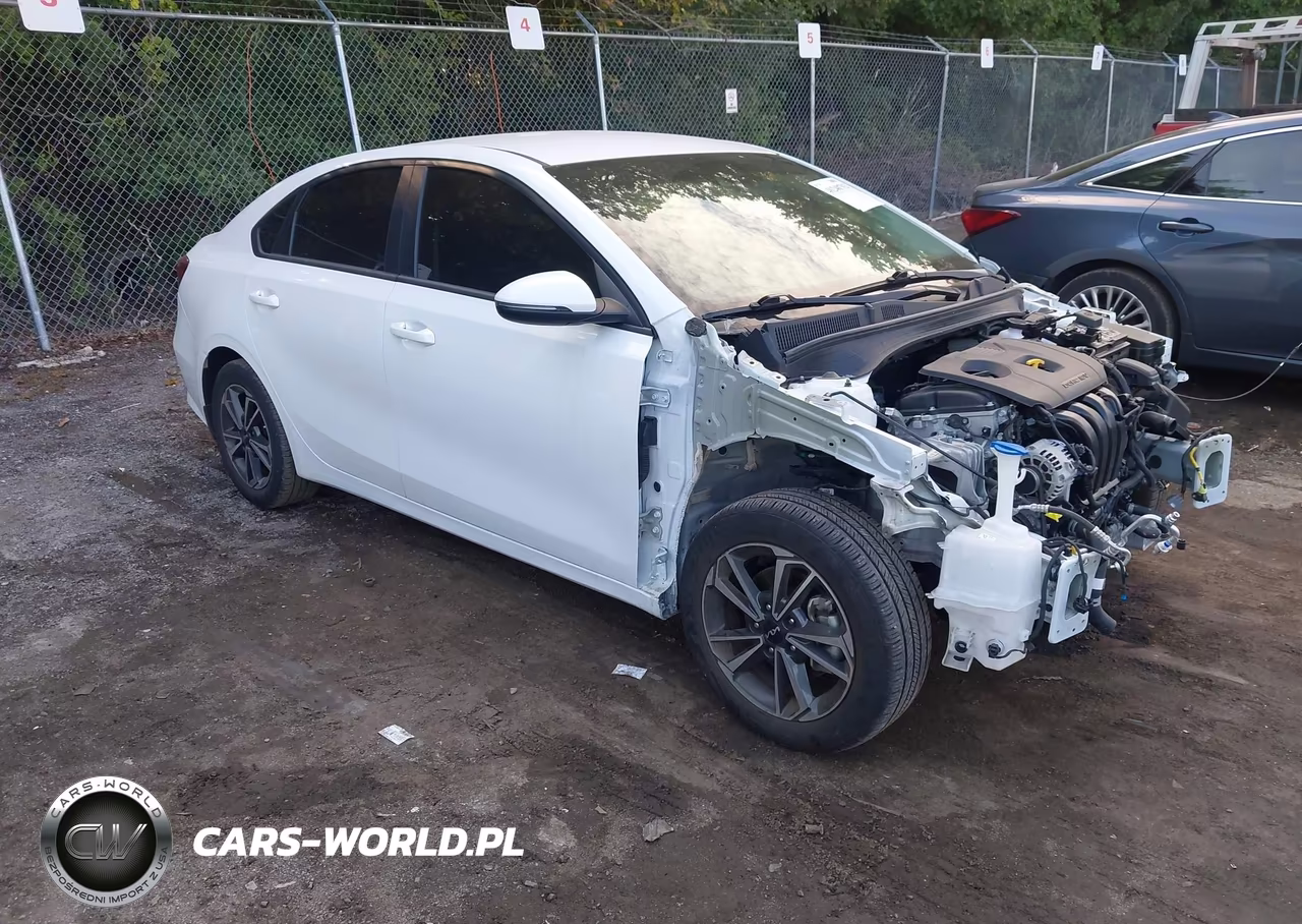 2023 Kia Forte Lxs