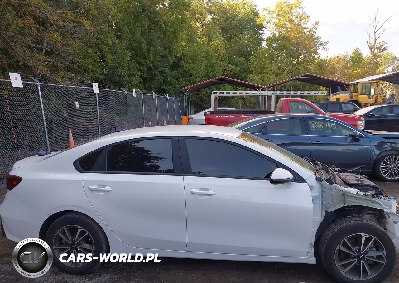 2023 Kia Forte Lxs VIN:3KPF24AD8PE642612 - 13