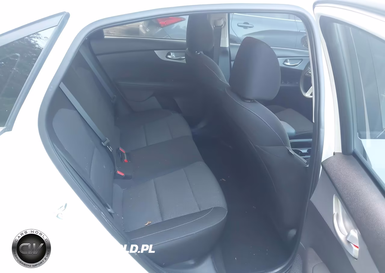 2023 Kia Forte Lxs VIN:3KPF24AD8PE642612 - 8