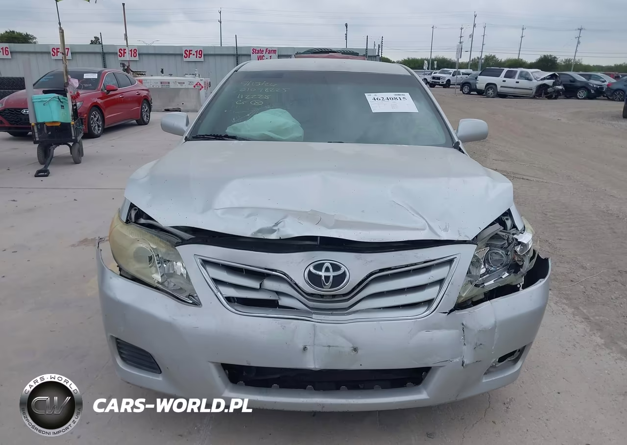 2010 Toyota Camry Le VIN:4T1BF3EK6AU112228 - 12