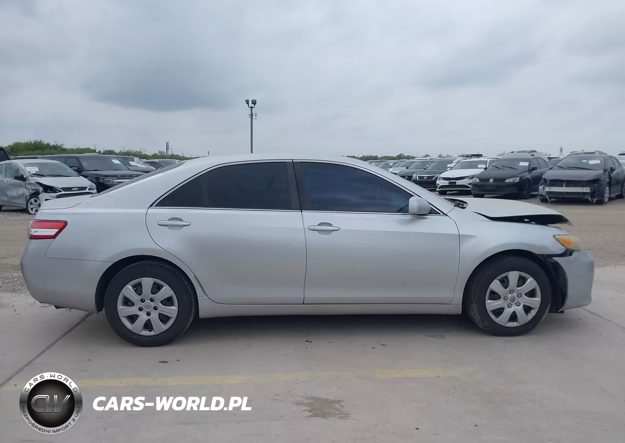 2010 Toyota Camry Le VIN:4T1BF3EK6AU112228 - 13