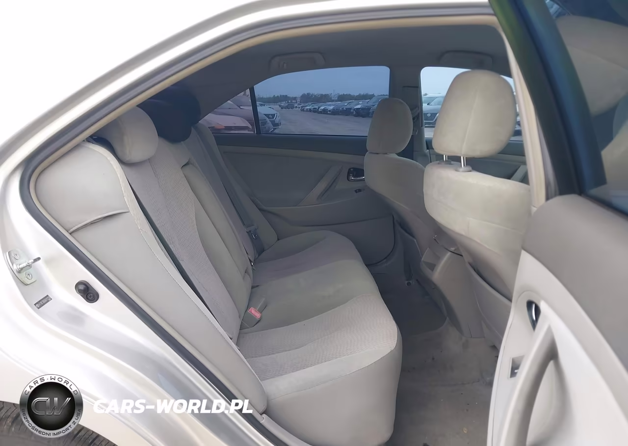 2010 Toyota Camry Le VIN:4T1BF3EK6AU112228 - 8