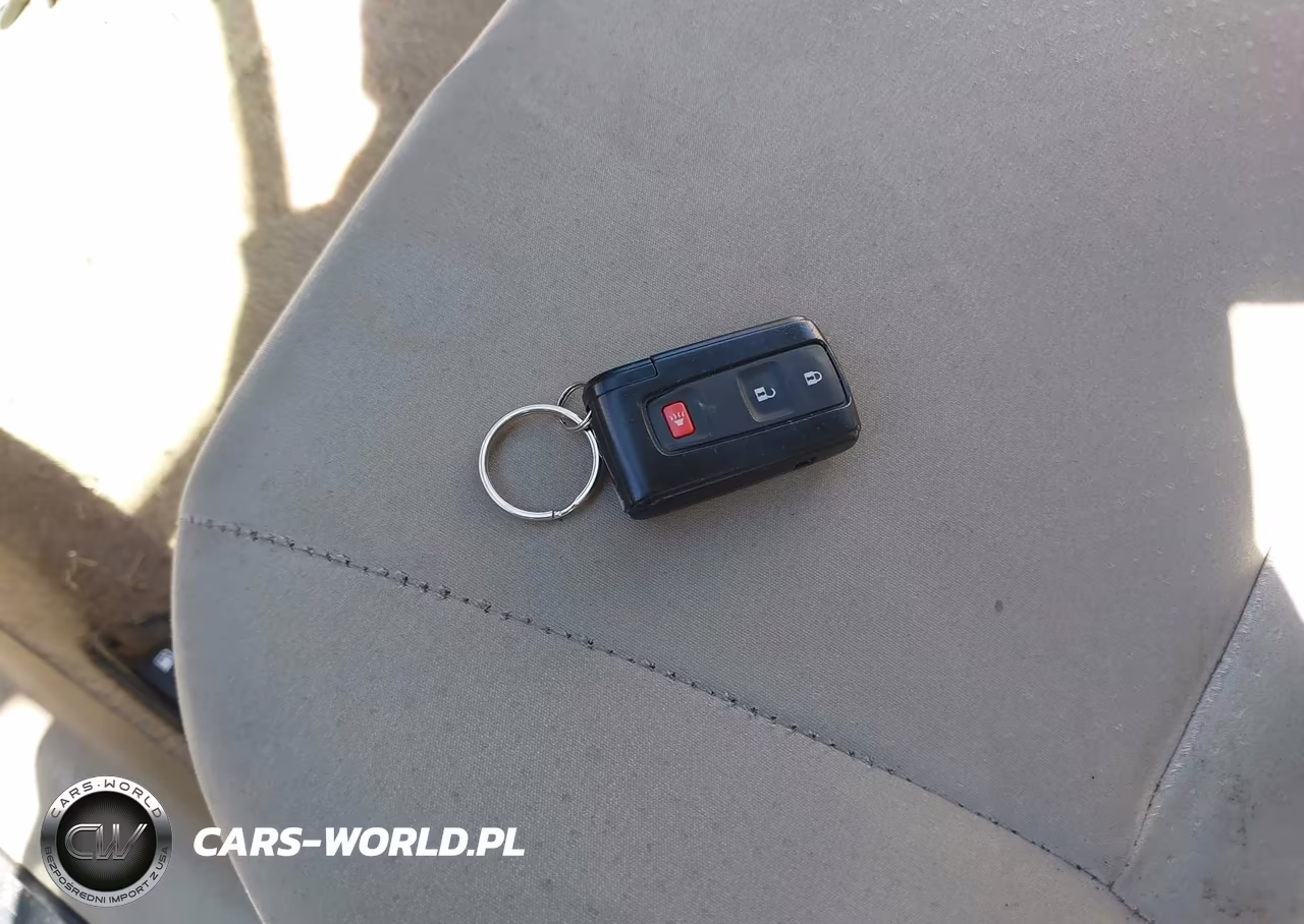 2007 Toyota Prius VIN:JTDKB20U677558759 - 11