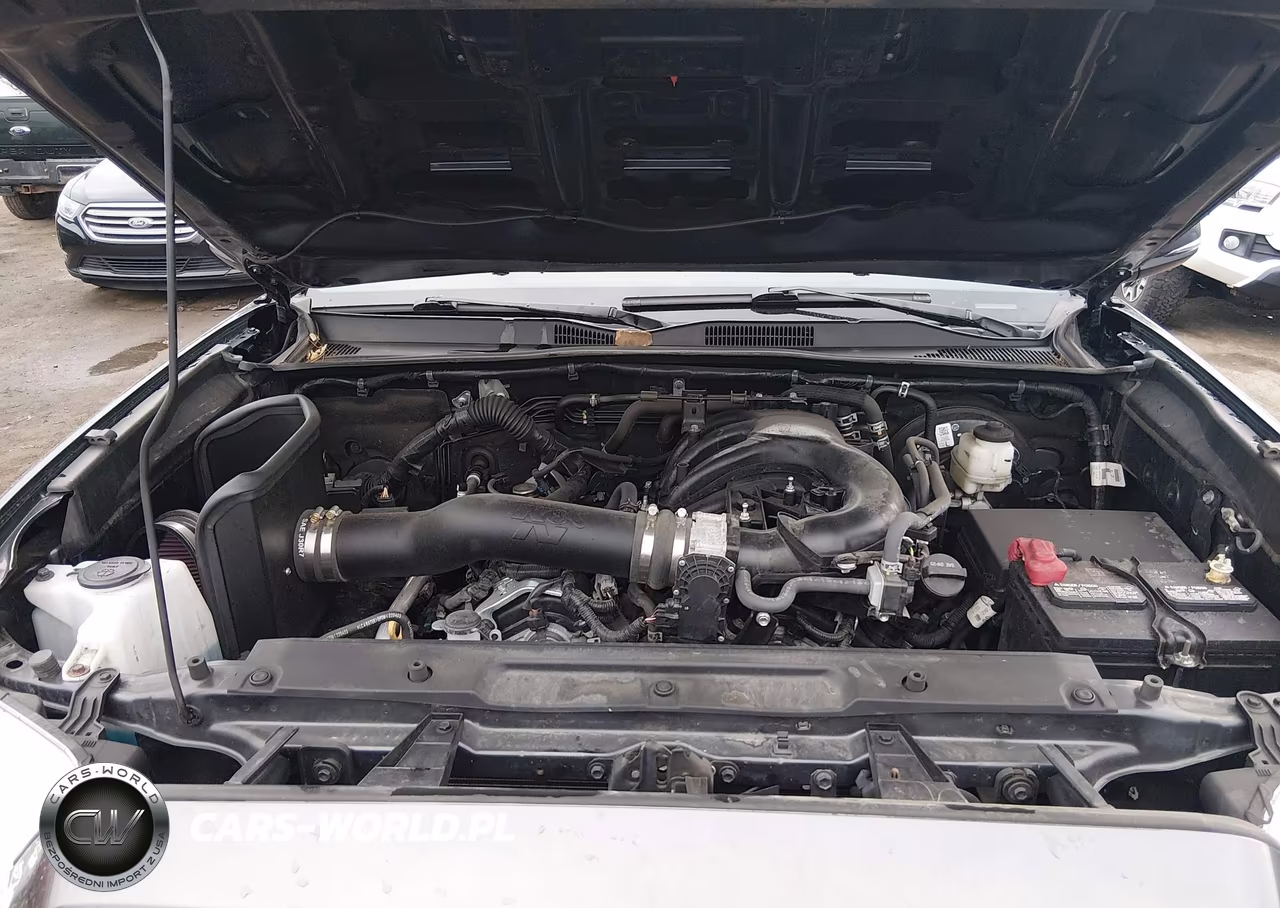 2023 Toyota Tacoma Trd Sport VIN:3TMCZ5AN8PM568983 - 10