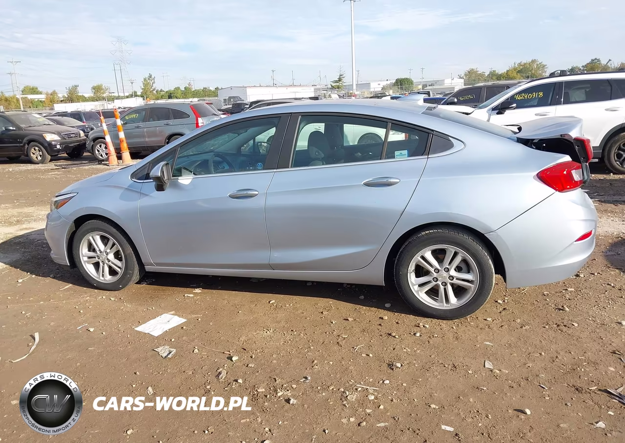 2018 Chevrolet Cruze Lt Auto VIN:1G1BE5SM3J7162715 - 14
