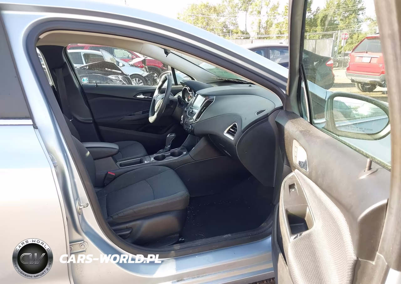 2018 Chevrolet Cruze Lt Auto VIN:1G1BE5SM3J7162715 - 5