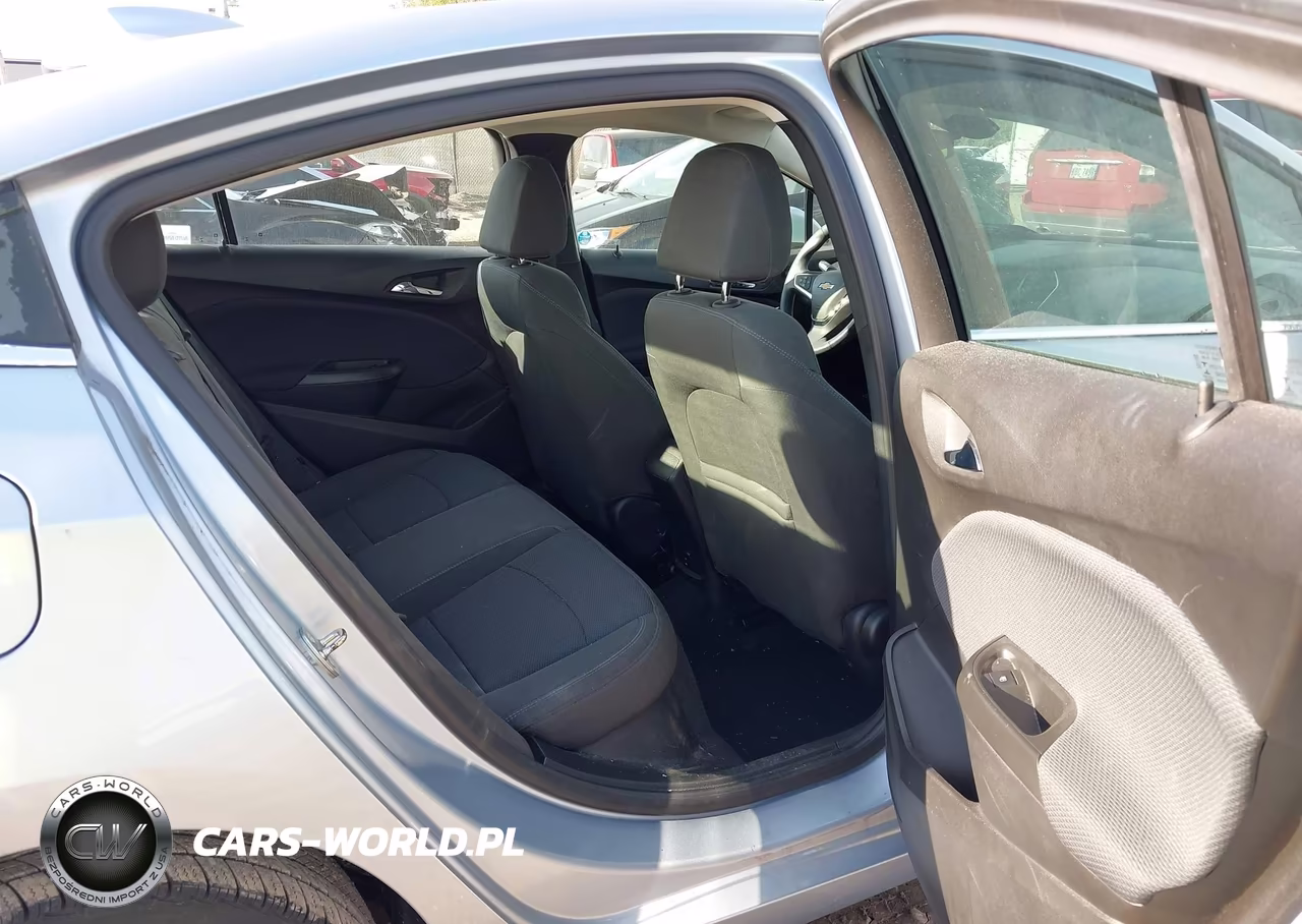 2018 Chevrolet Cruze Lt Auto VIN:1G1BE5SM3J7162715 - 8