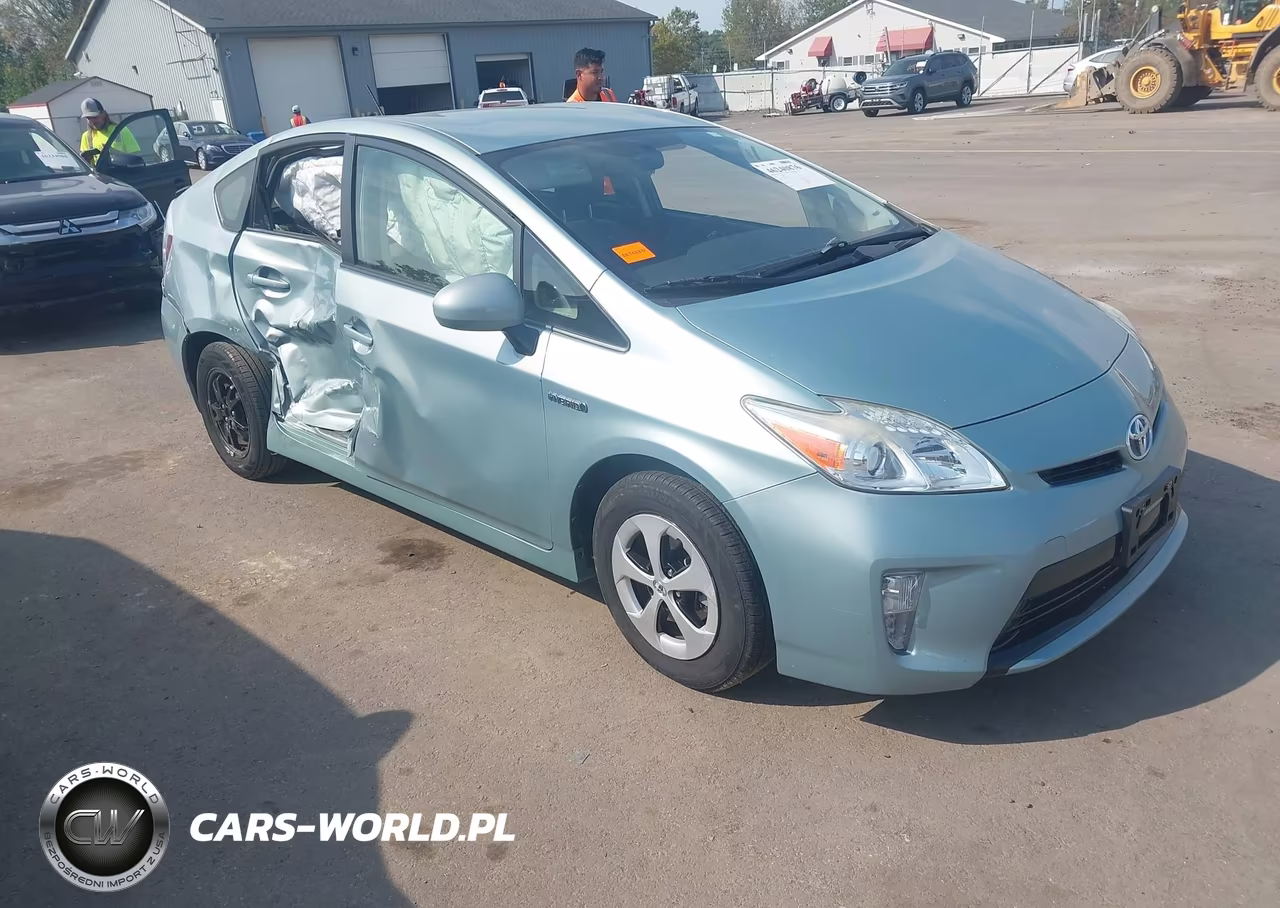 2015 Toyota Prius Three – zdjęcie 1 z 16