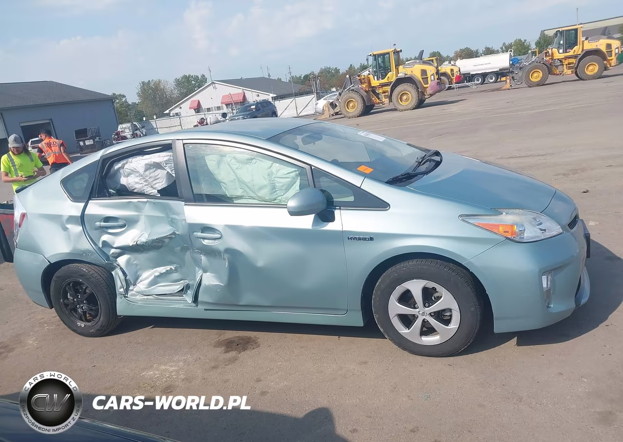 2015 Toyota Prius Three VIN:JTDKN3DU9F1904294 - 13