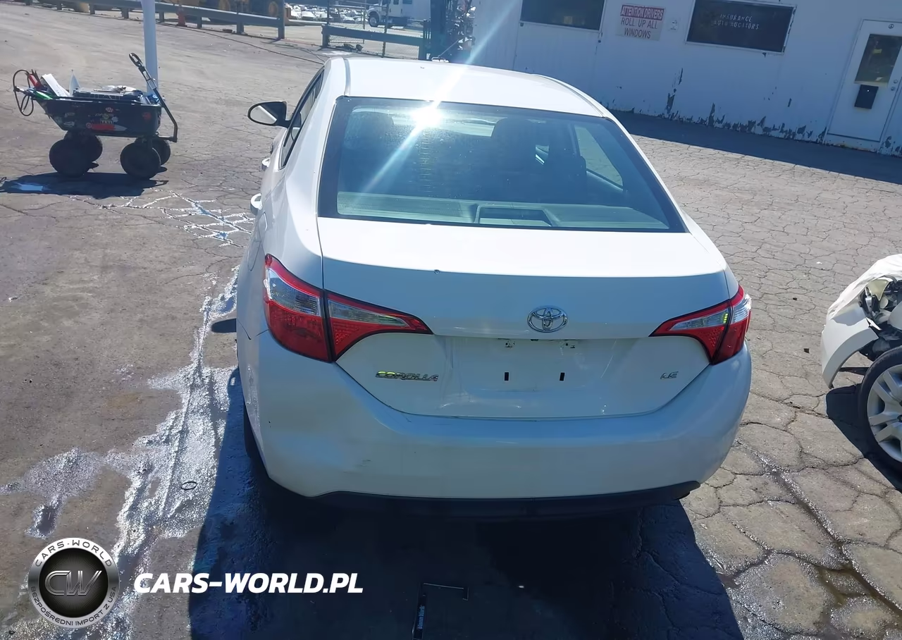 2016 Toyota Corolla Le VIN:5YFBURHE2GP506270 - 17