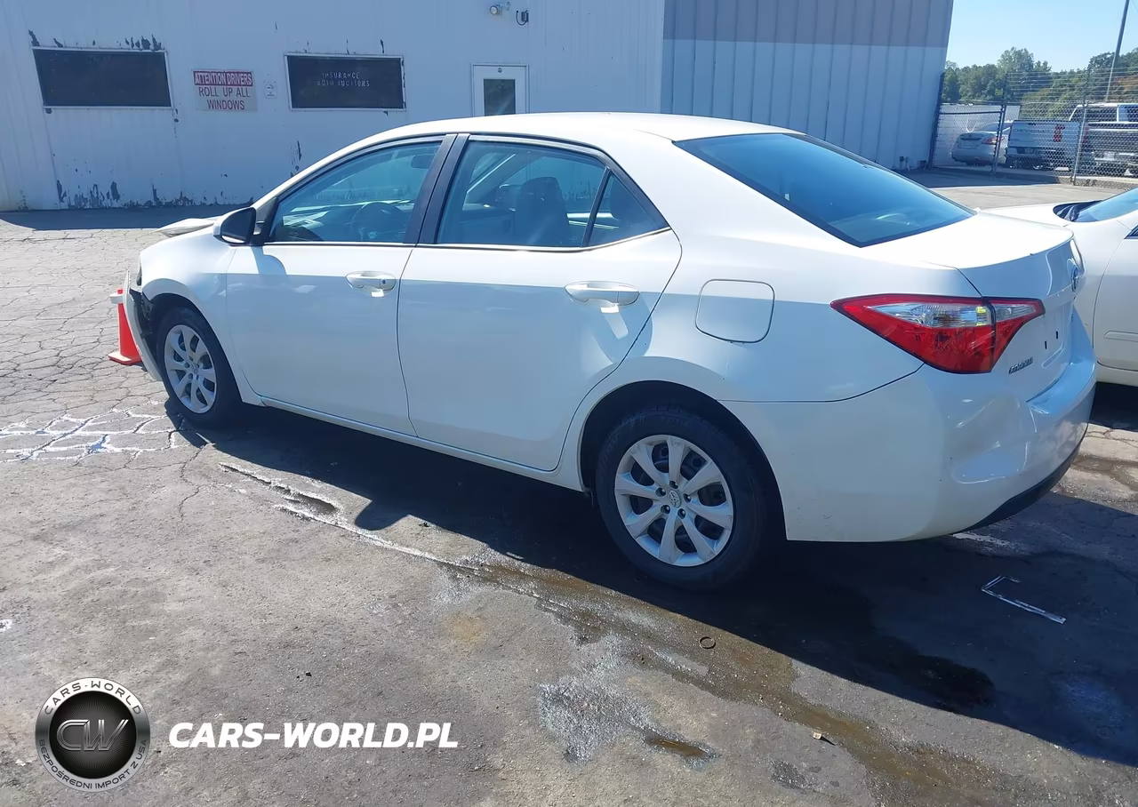 2016 Toyota Corolla Le VIN:5YFBURHE2GP506270 - 3