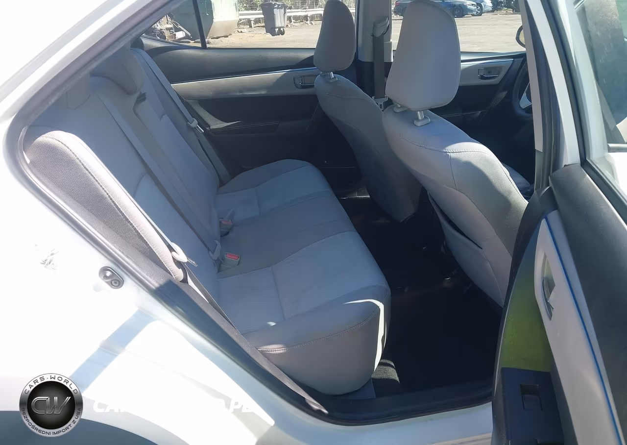 2016 Toyota Corolla Le VIN:5YFBURHE2GP506270 - 8