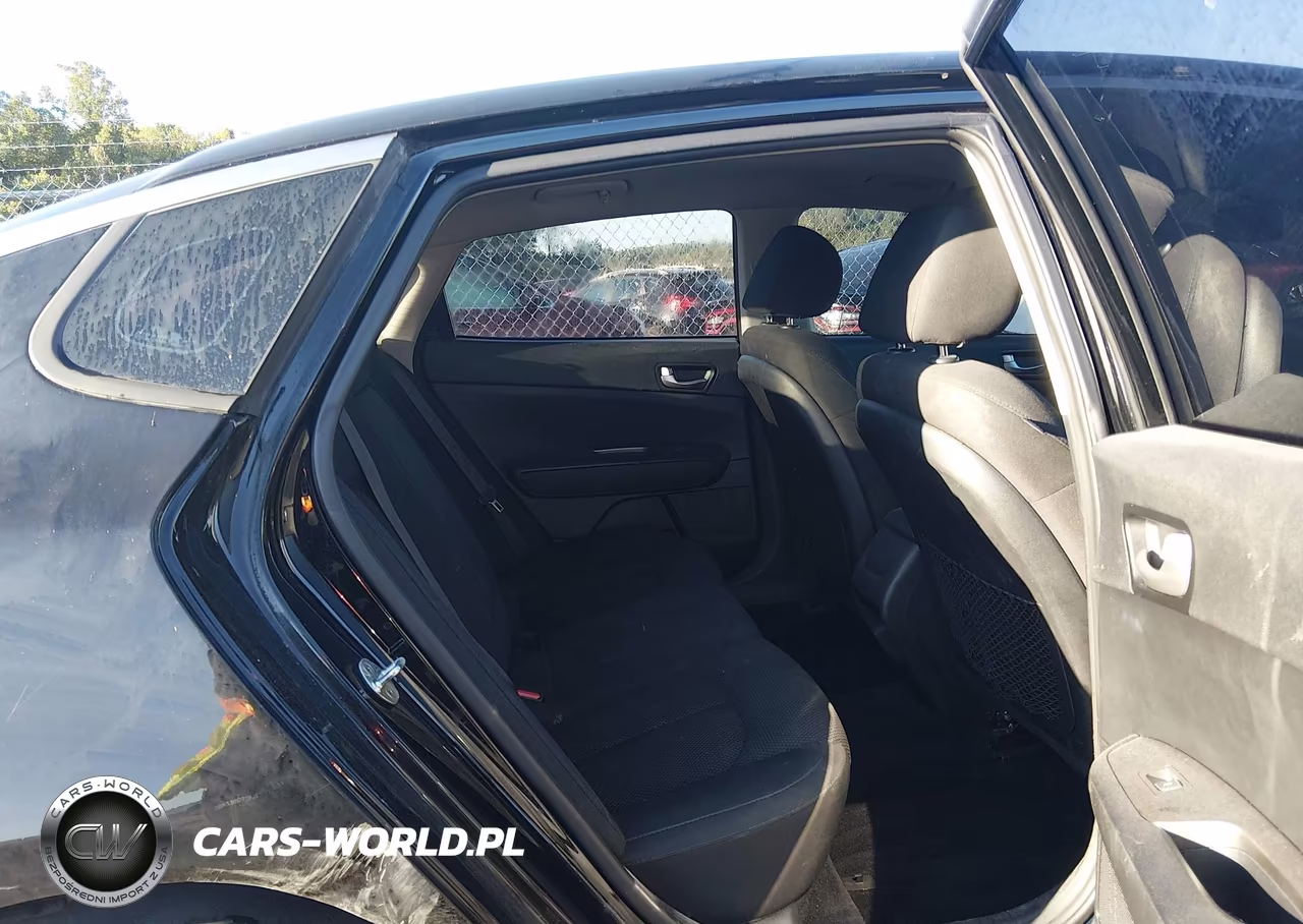 2019 Kia Optima Lx VIN:5XXGT4L39KG371307 - 8
