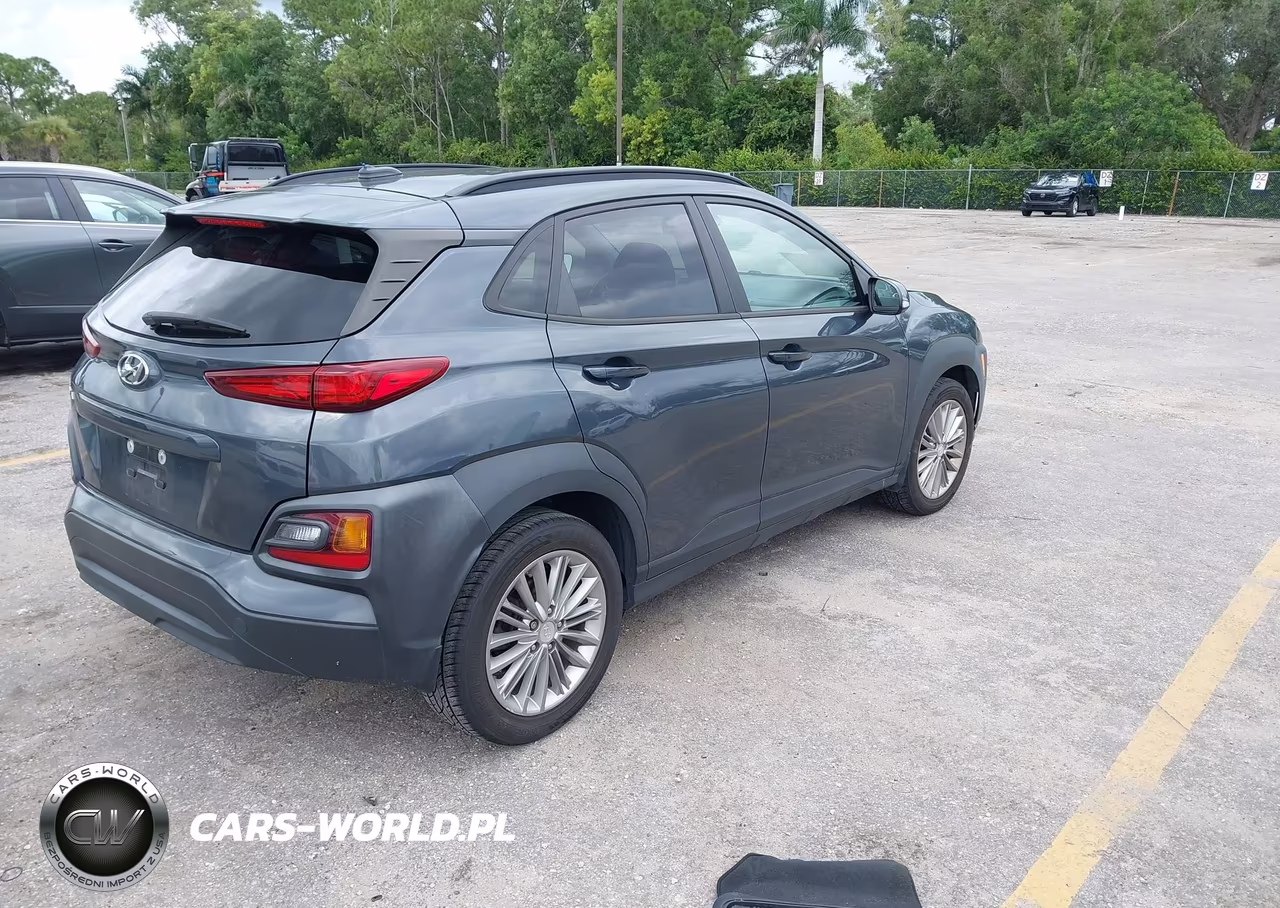 2020 Hyundai Kona Sel VIN:KM8K22AA1LU561130 - 4