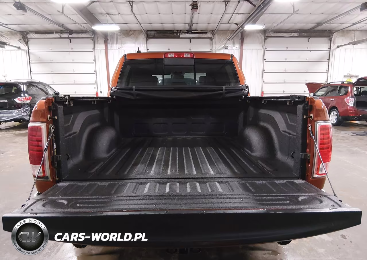 2013 Ram 1500 Laramie VIN:1C6RR7NT7DS637963 - 18