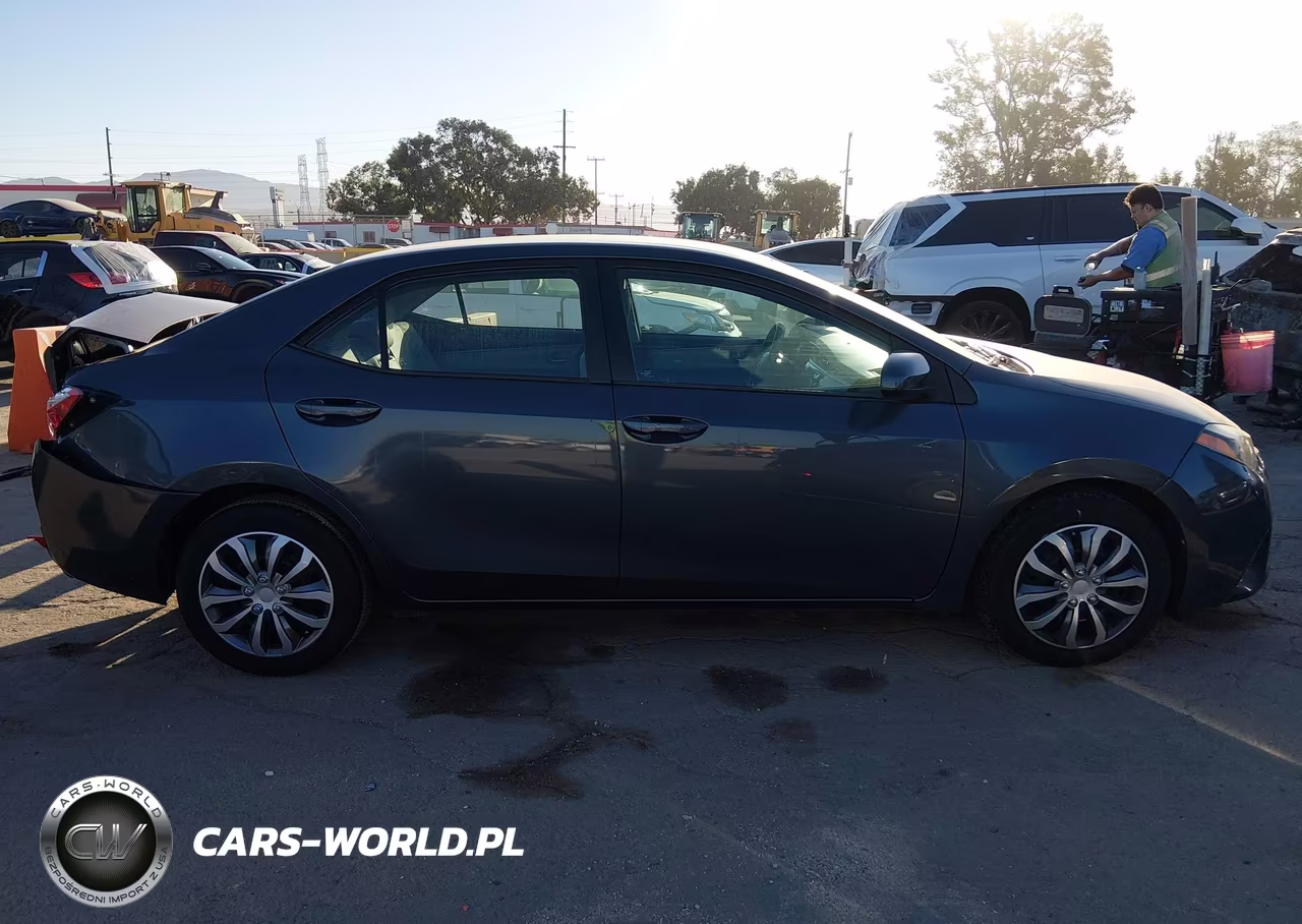 2016 Toyota Corolla Le VIN:5YFBURHE6GP396081 - 13