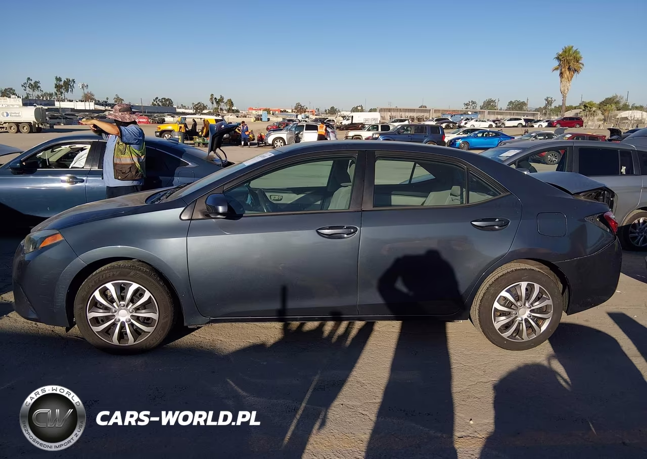2016 Toyota Corolla Le VIN:5YFBURHE6GP396081 - 14