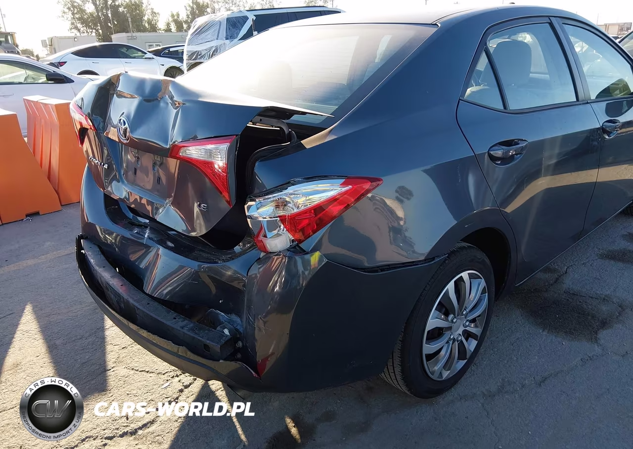 2016 Toyota Corolla Le VIN:5YFBURHE6GP396081 - 18