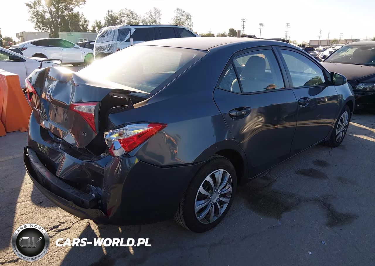 2016 Toyota Corolla Le VIN:5YFBURHE6GP396081 - 4