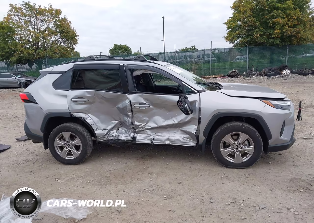 2024 Toyota Rav4 Hybrid Xle VIN:2T3RWRFV6RW202010 - 13