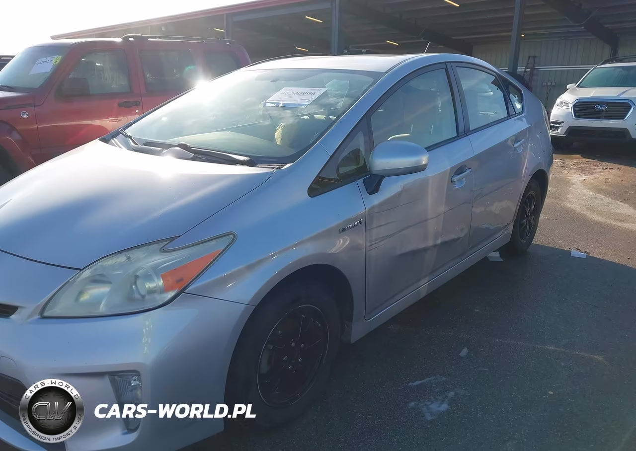 2013 Toyota Prius Two VIN:JTDKN3DU1D1676031 - 6