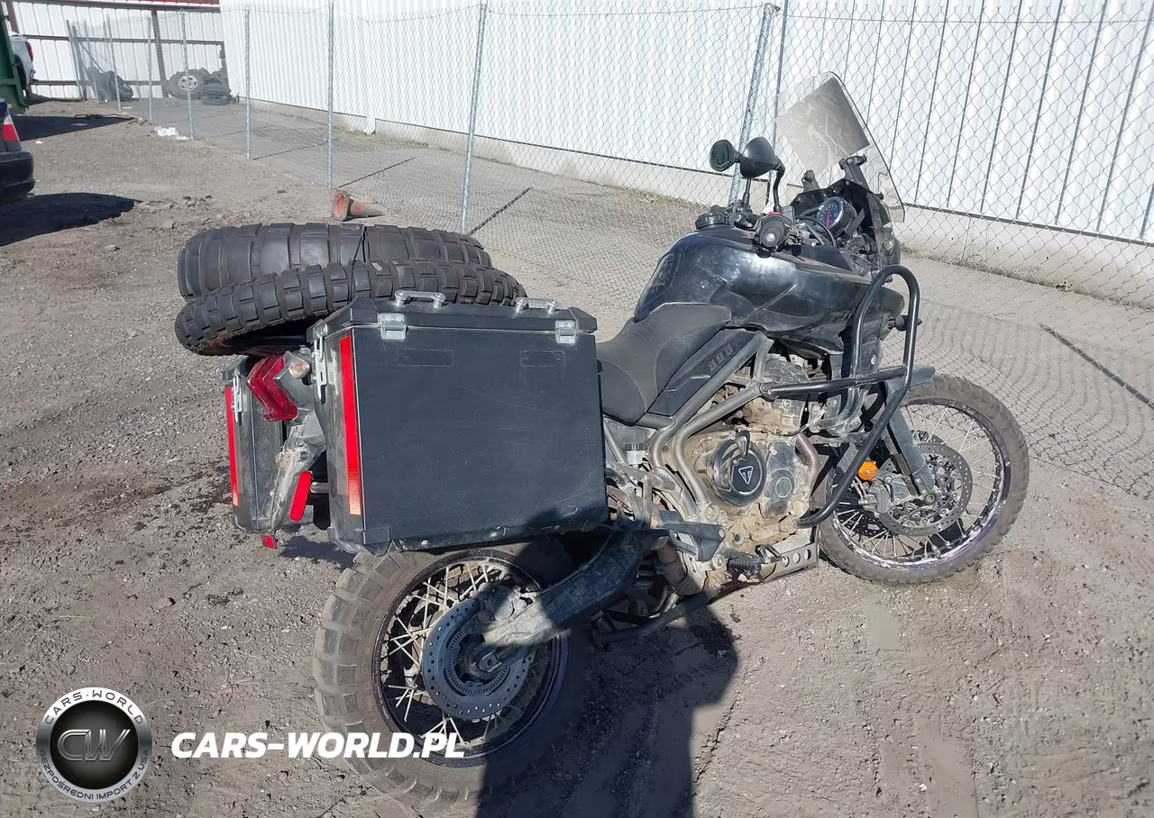 2015 Triumph Motorcycle Tiger 800Xcx VIN:SMTE07BF9FT689884 - 4