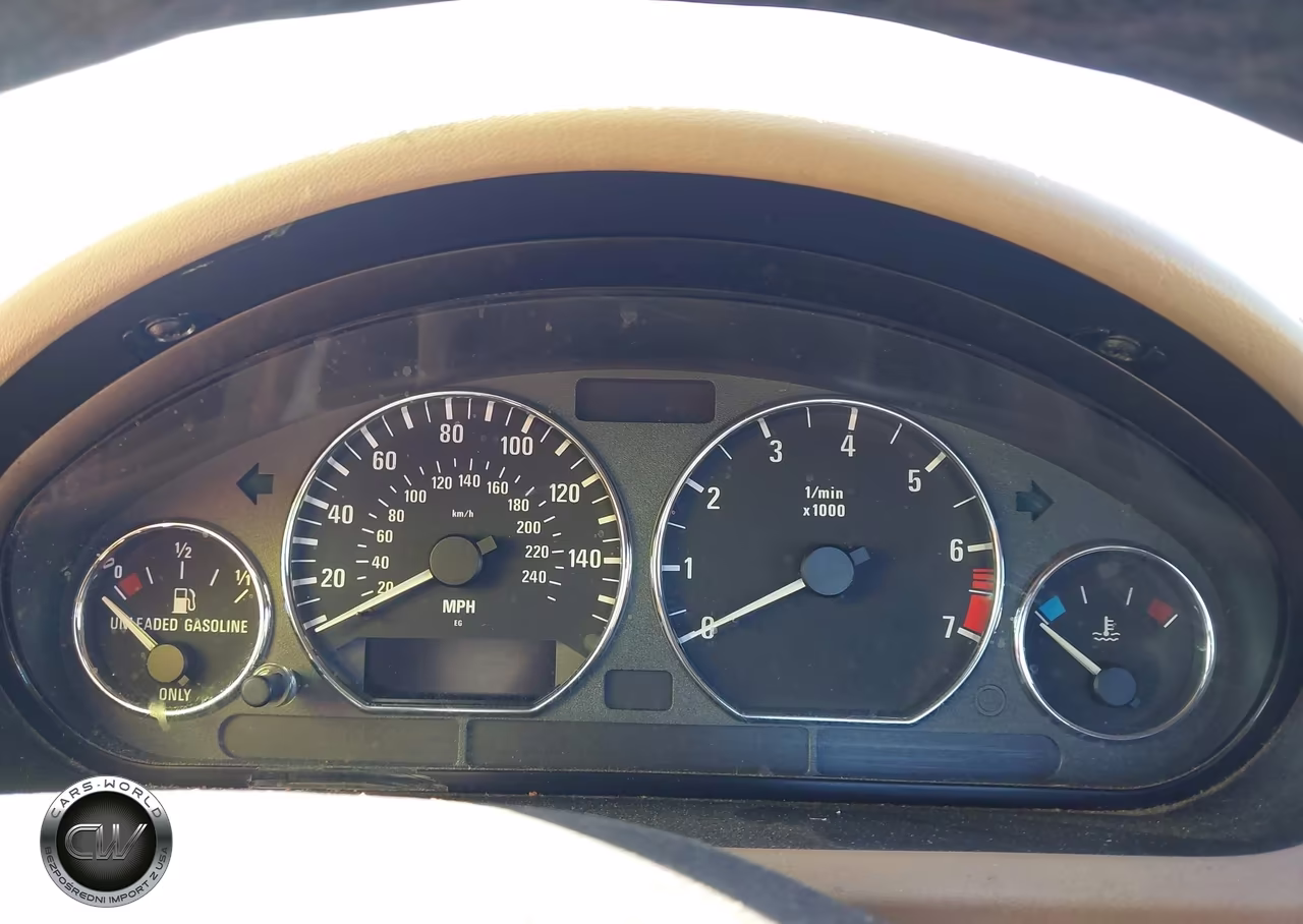 2000 BMW Z3 2.3 VIN:4USCH9348YLF84907 - 7