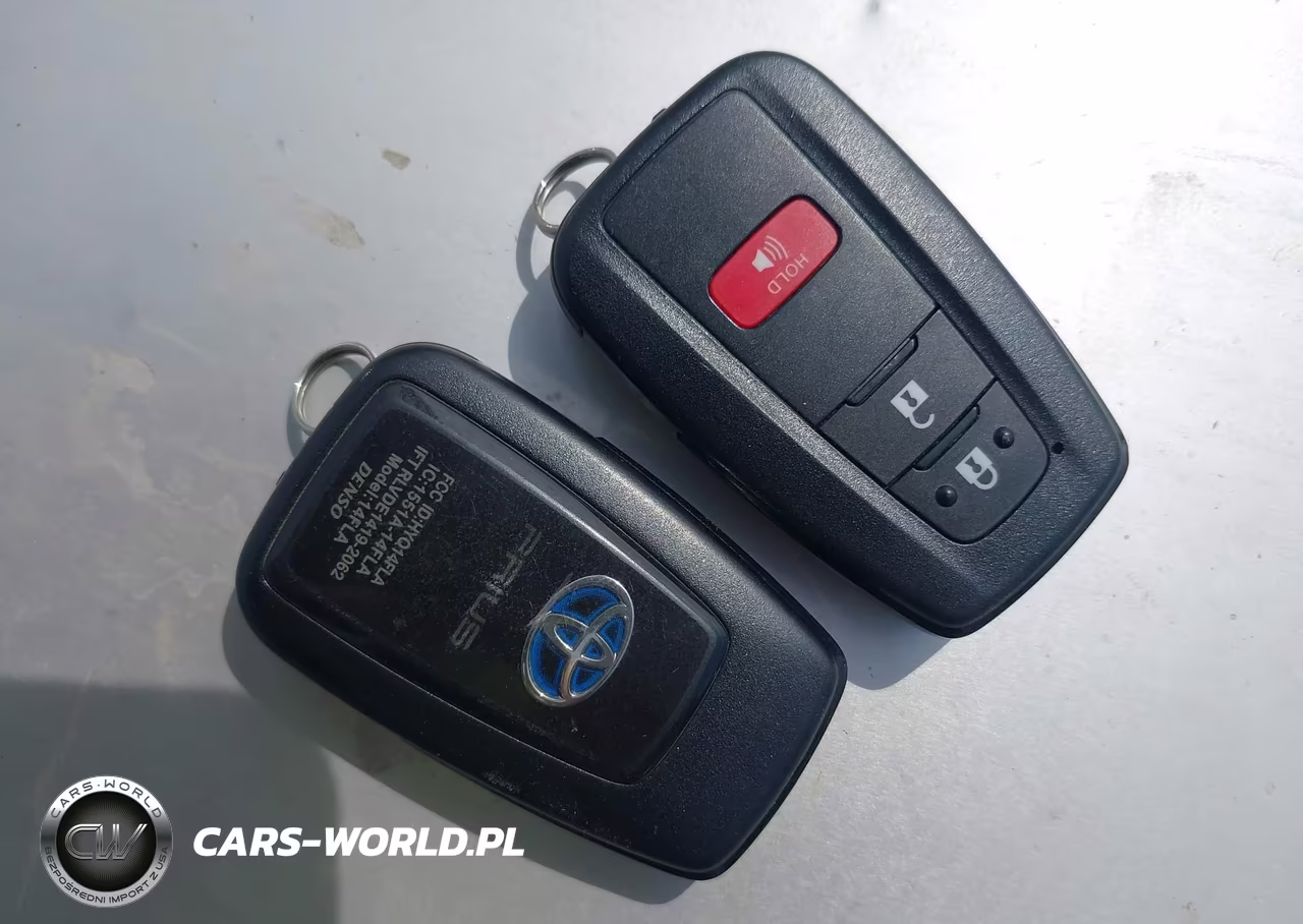 2022 Toyota Prius Le VIN:JTDKAMFU7N3176475 - 11