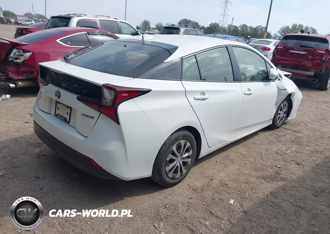 2022 Toyota Prius Le VIN:JTDKAMFU7N3176475 - 4