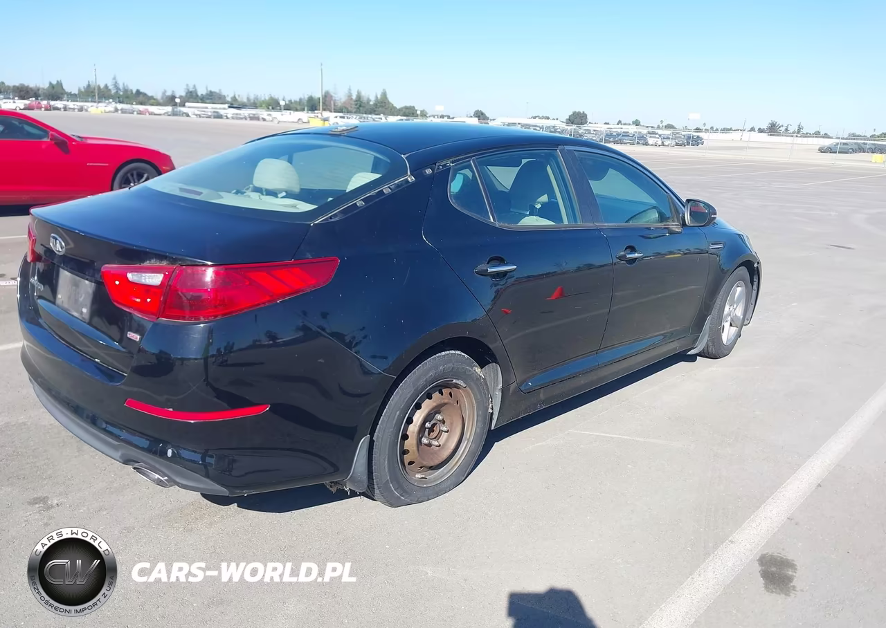 2015 Kia Optima Lx VIN:5XXGM4A76FG375176 - 4