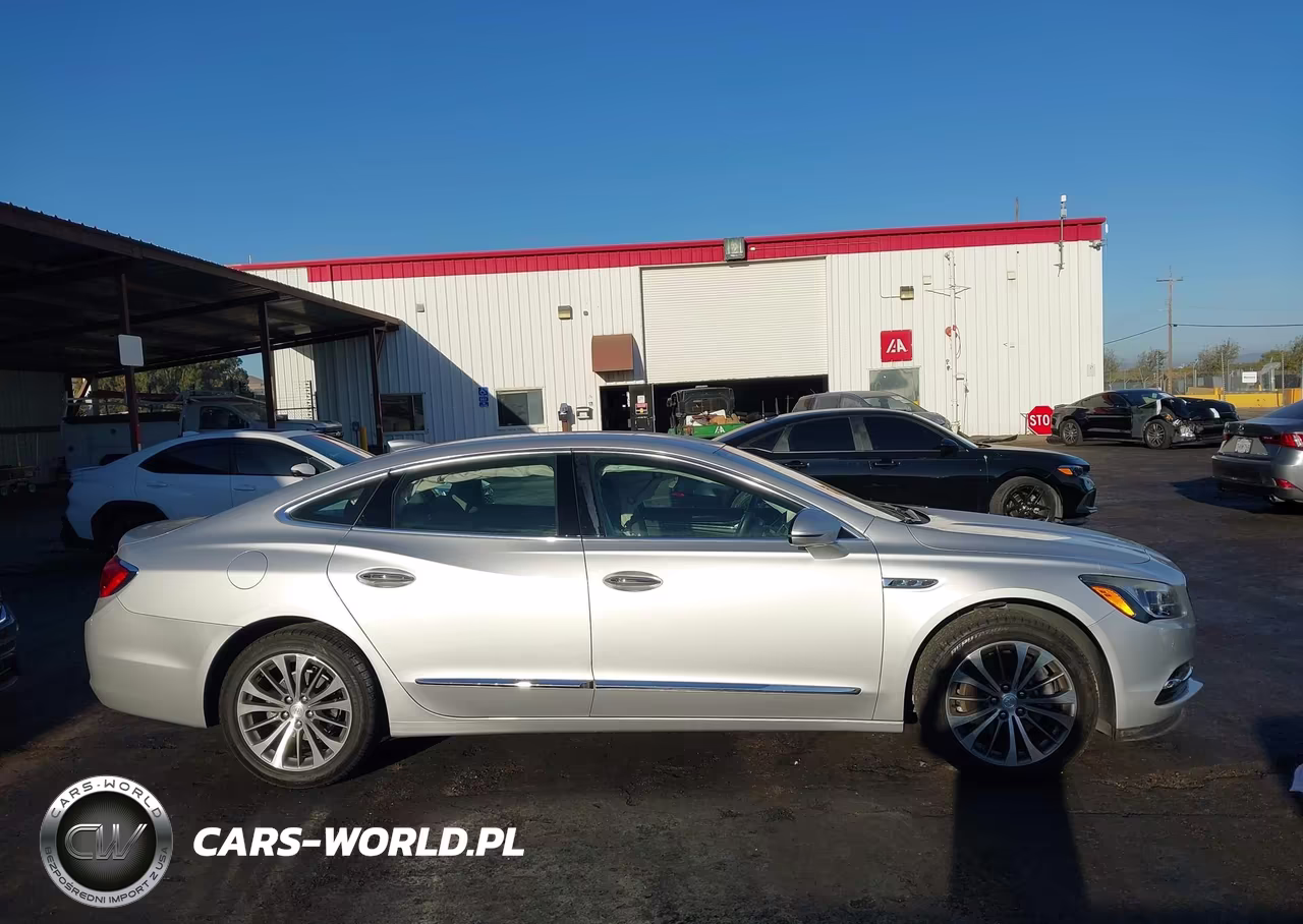 2018 Buick Lacrosse Premium VIN:1G4ZR5SS4JU143046 - 13