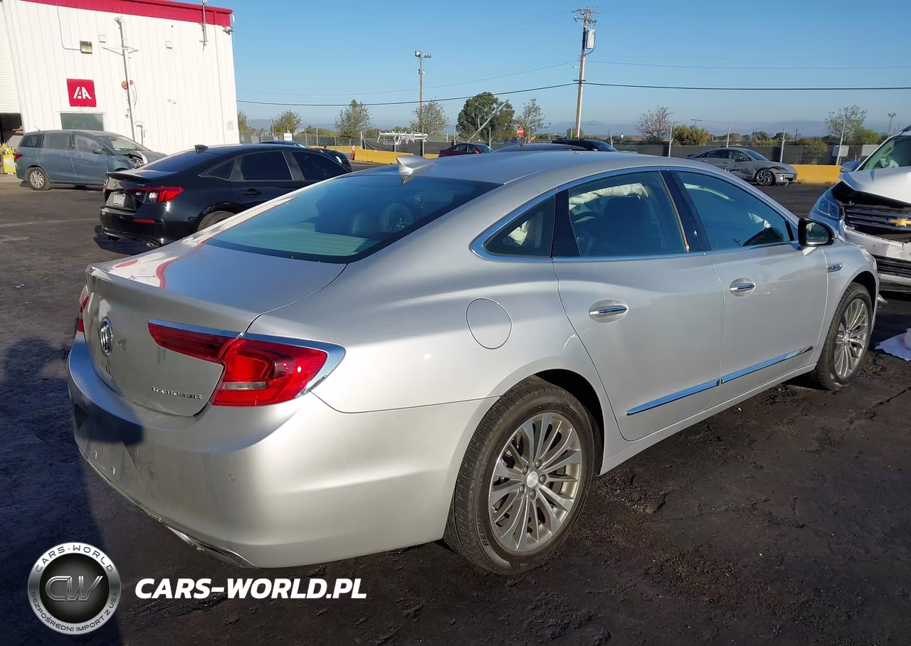2018 Buick Lacrosse Premium VIN:1G4ZR5SS4JU143046 - 4