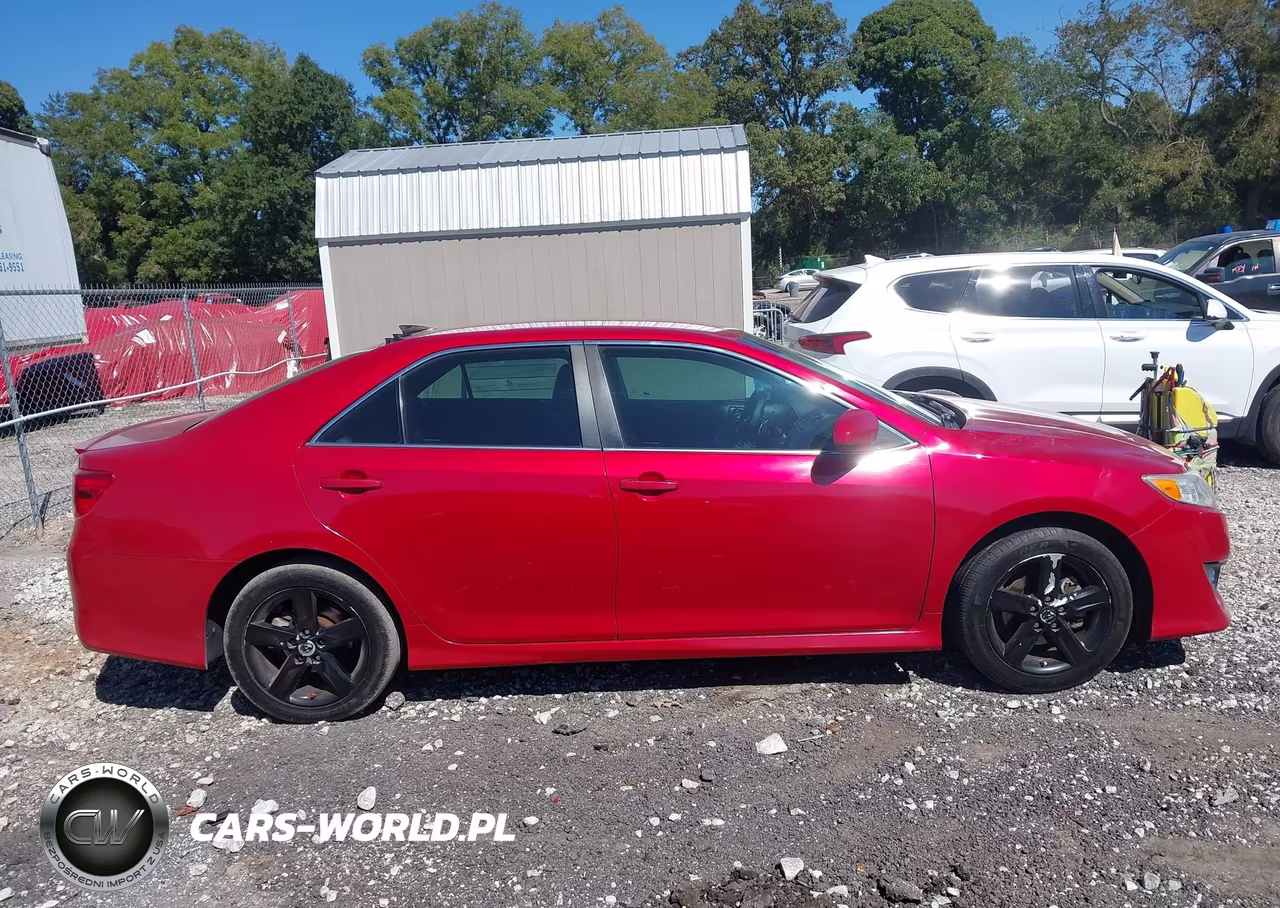 2013 Toyota Camry Se VIN:4T1BF1FK7DU682682 - 13