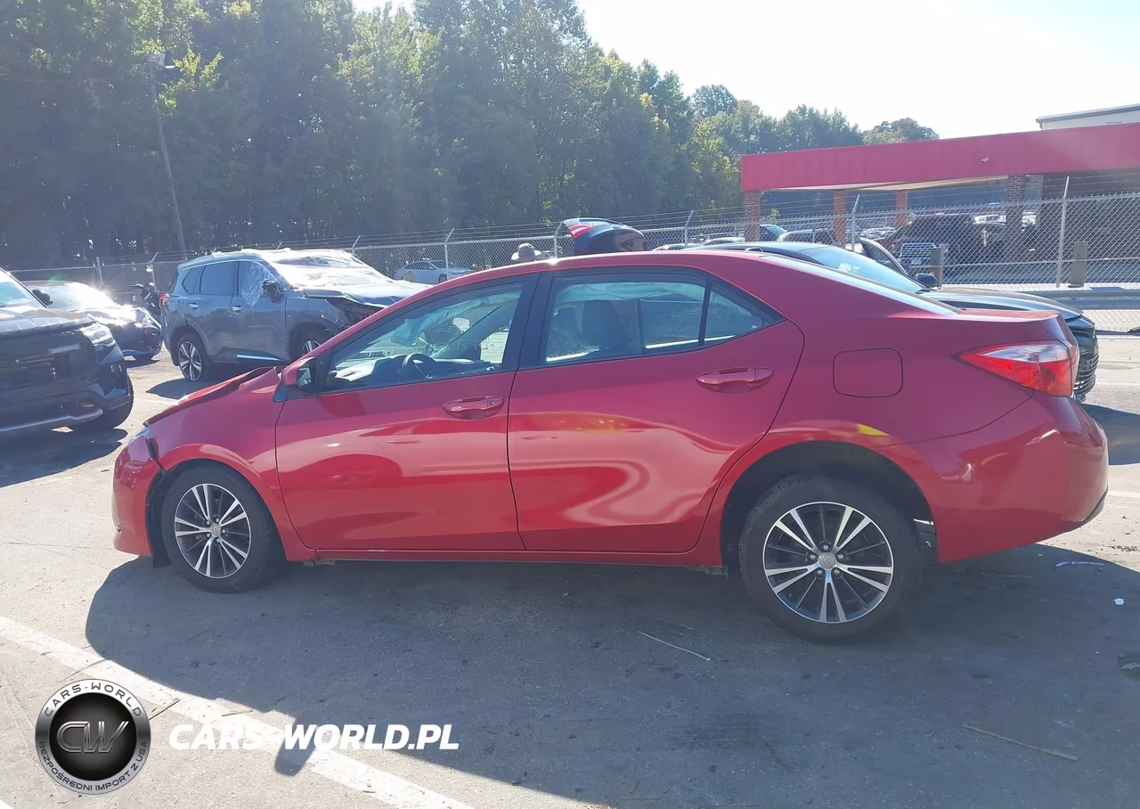 2017 Toyota Corolla Le VIN:5YFBURHE2HP708110 - 14
