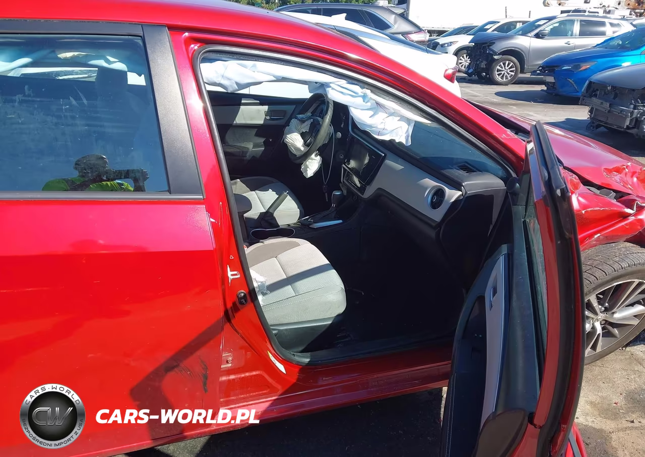 2017 Toyota Corolla Le VIN:5YFBURHE2HP708110 - 5