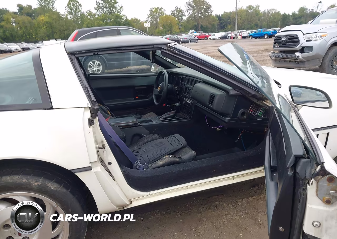 1988 Chevrolet Corvette VIN:1G1YY218XJ5121501 - 8