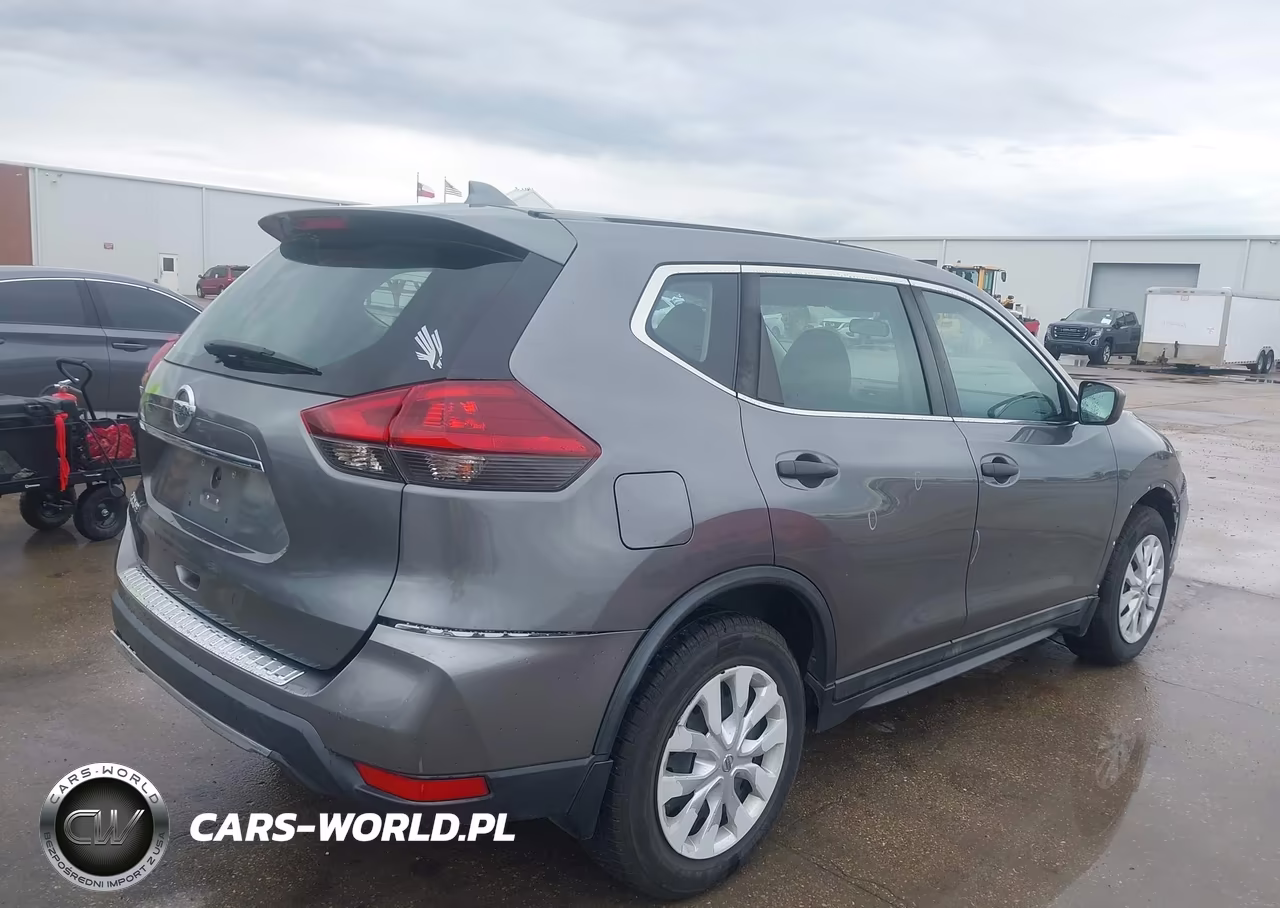 2018 Nissan Rogue S VIN:5N1AT2MT4JC772928 - 4