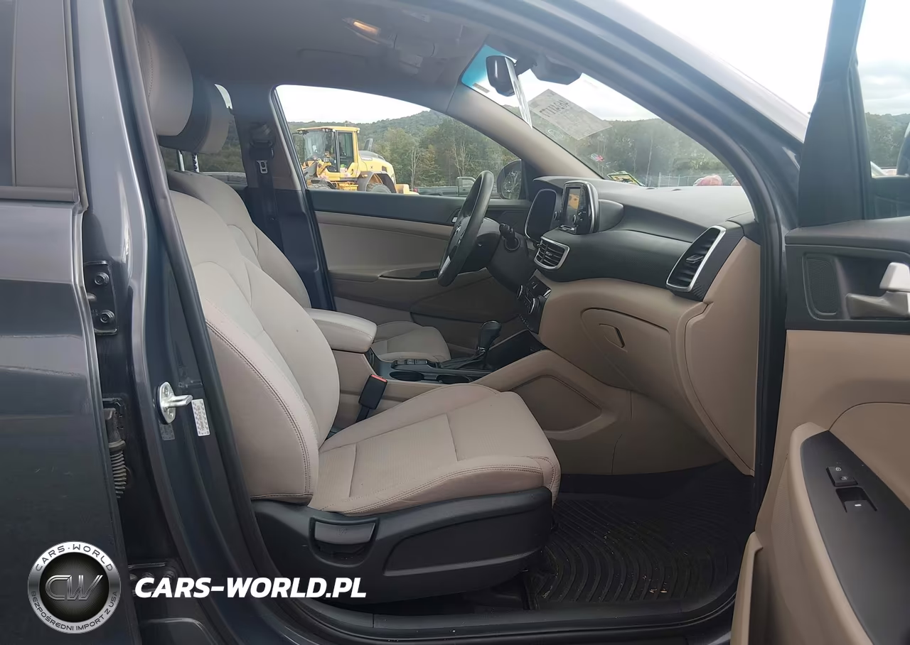 2019 Hyundai Tucson Value VIN:KM8J3CA46KU080054 - 5