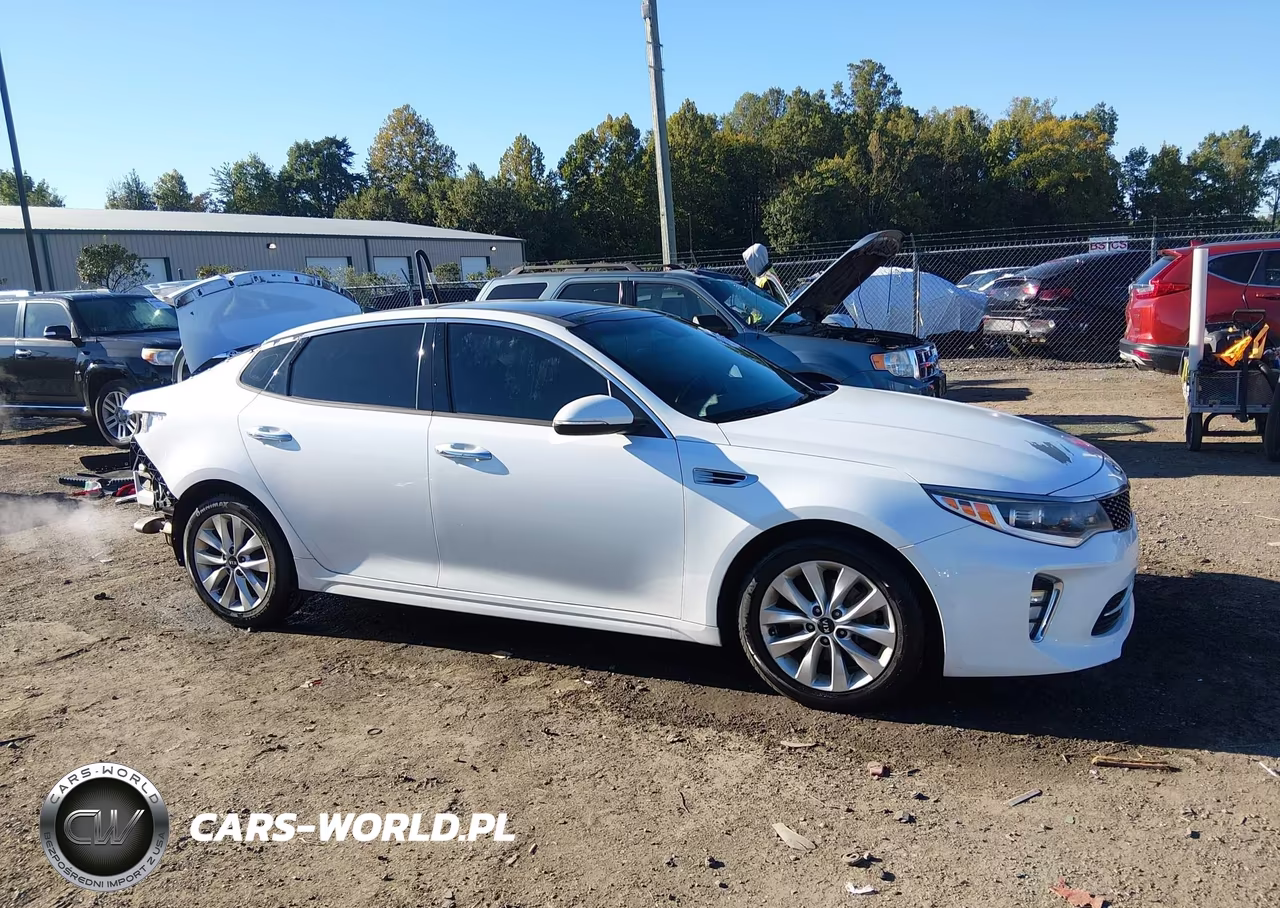 2018 Kia Optima S VIN:5XXGT4L39JG244426 - 13