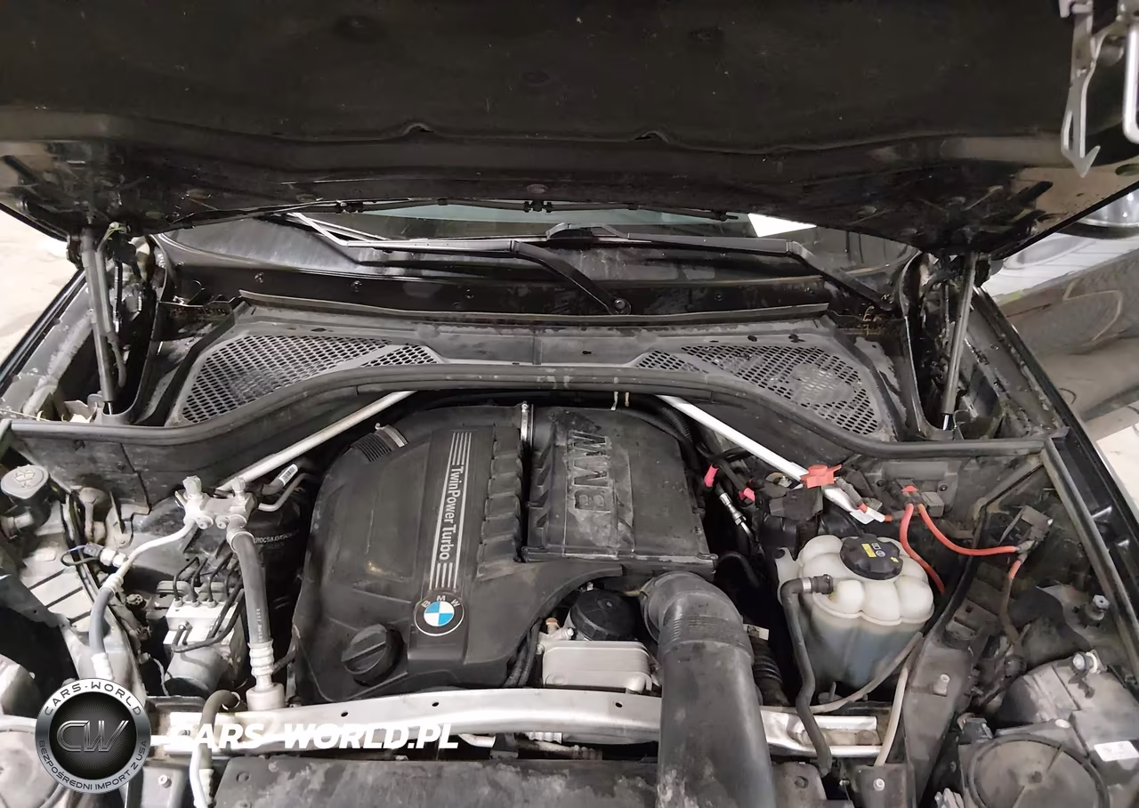 2018 BMW X5 xDrive35I VIN:5UXKR0C58J0X94042 - 10