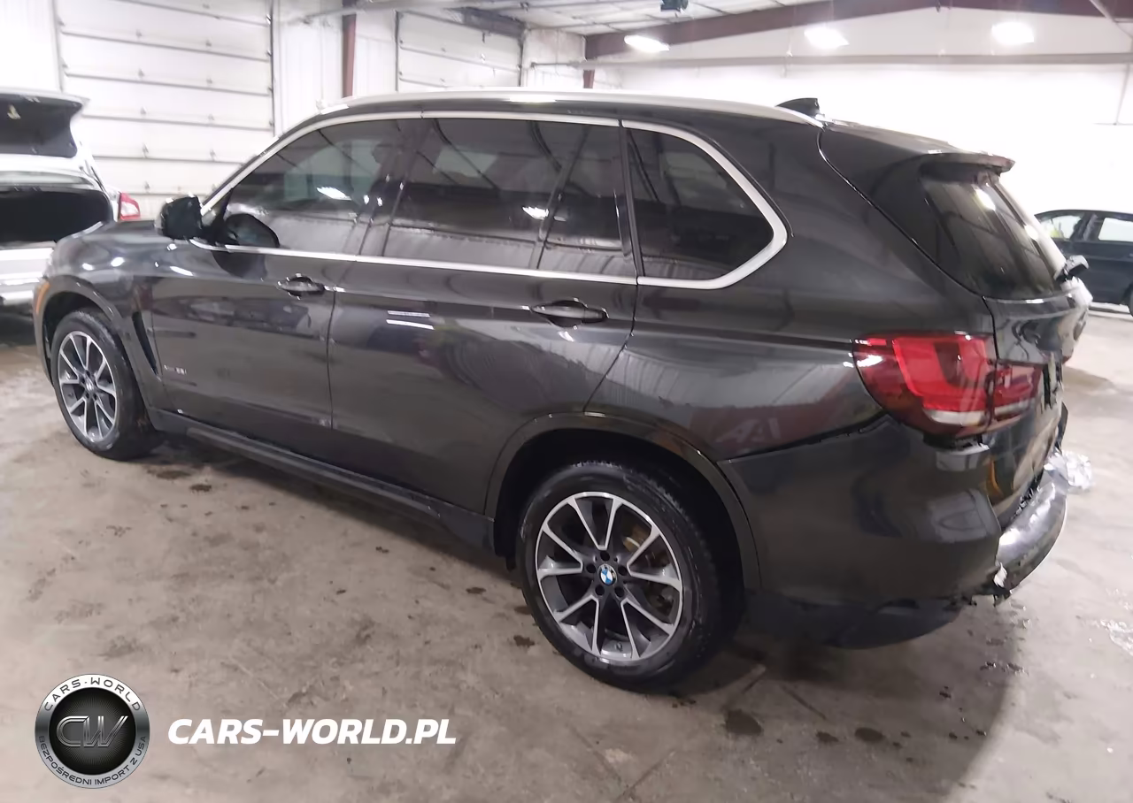 2018 BMW X5 xDrive35I VIN:5UXKR0C58J0X94042 - 3