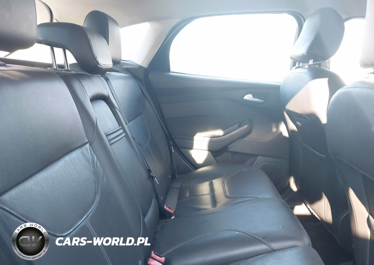 2016 Ford Focus Se VIN:1FADP3K20GL277646 - 8