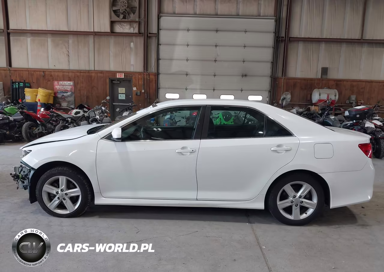 2014 Toyota Camry Se VIN:4T1BF1FK8EU759058 - 15