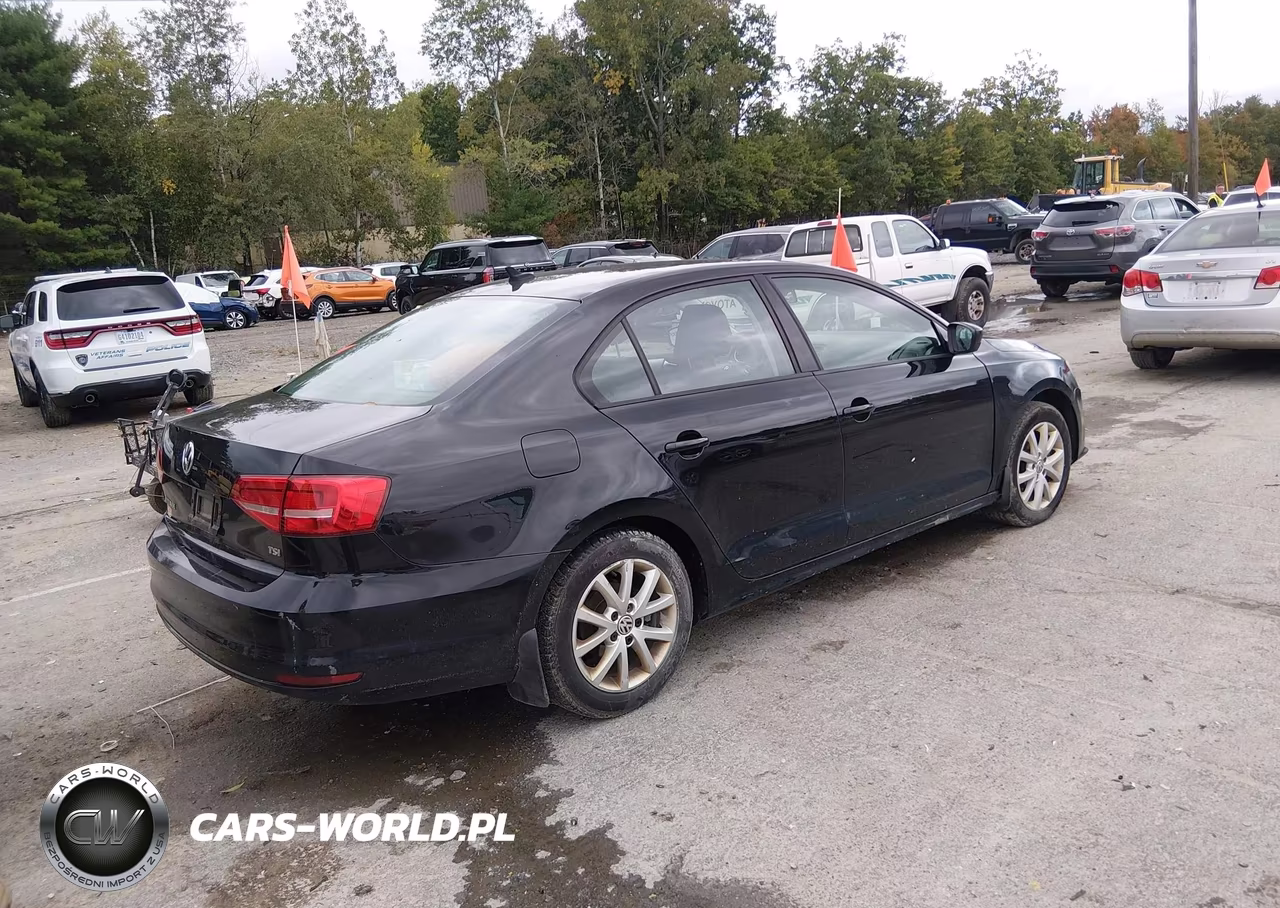 2015 Volkswagen Jetta 1.8T Se VIN:3VWD17AJ1FM300034 - 4