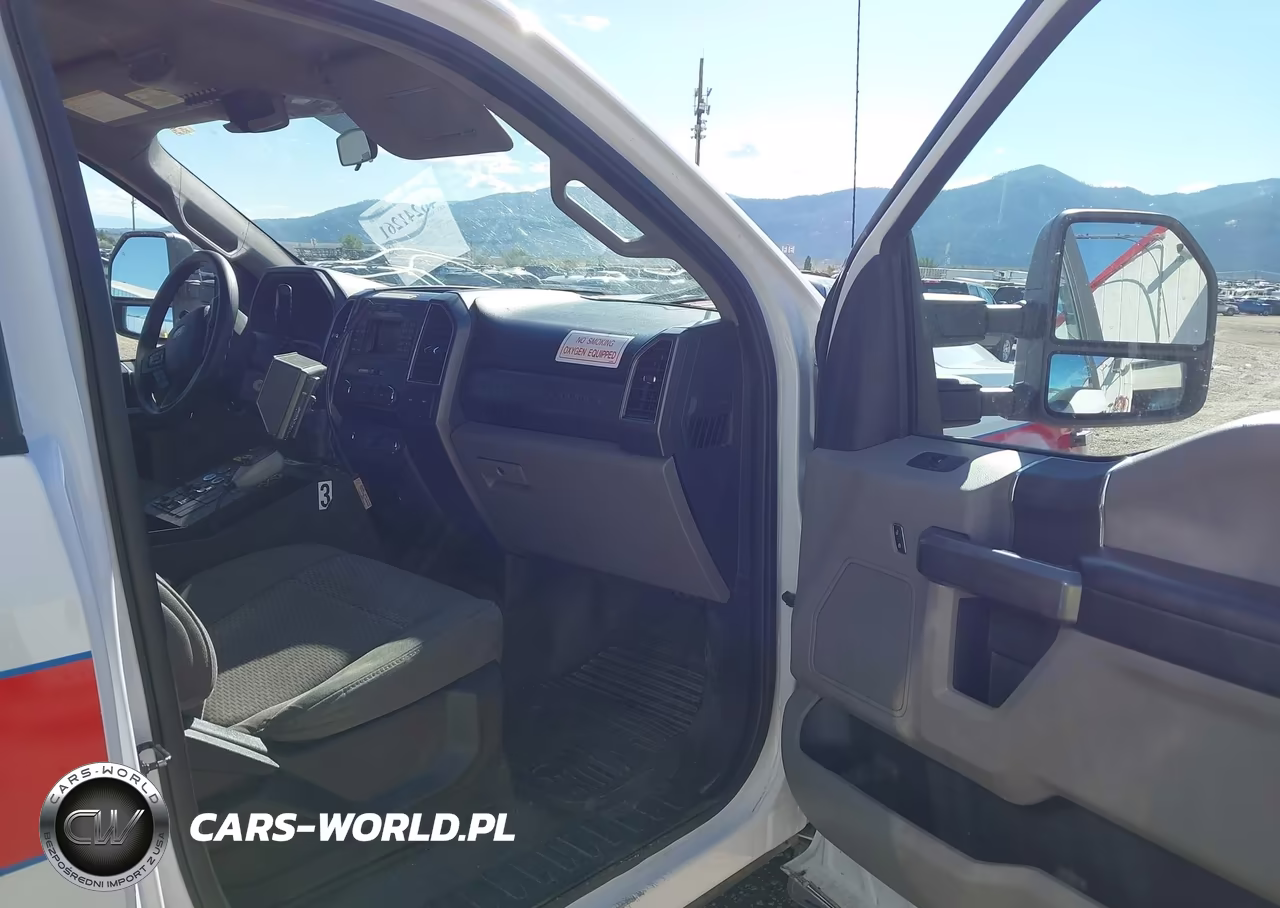 2019 Ford F-350 Chassis Xlt VIN:1FDRF3HTXKEF61362 - 5