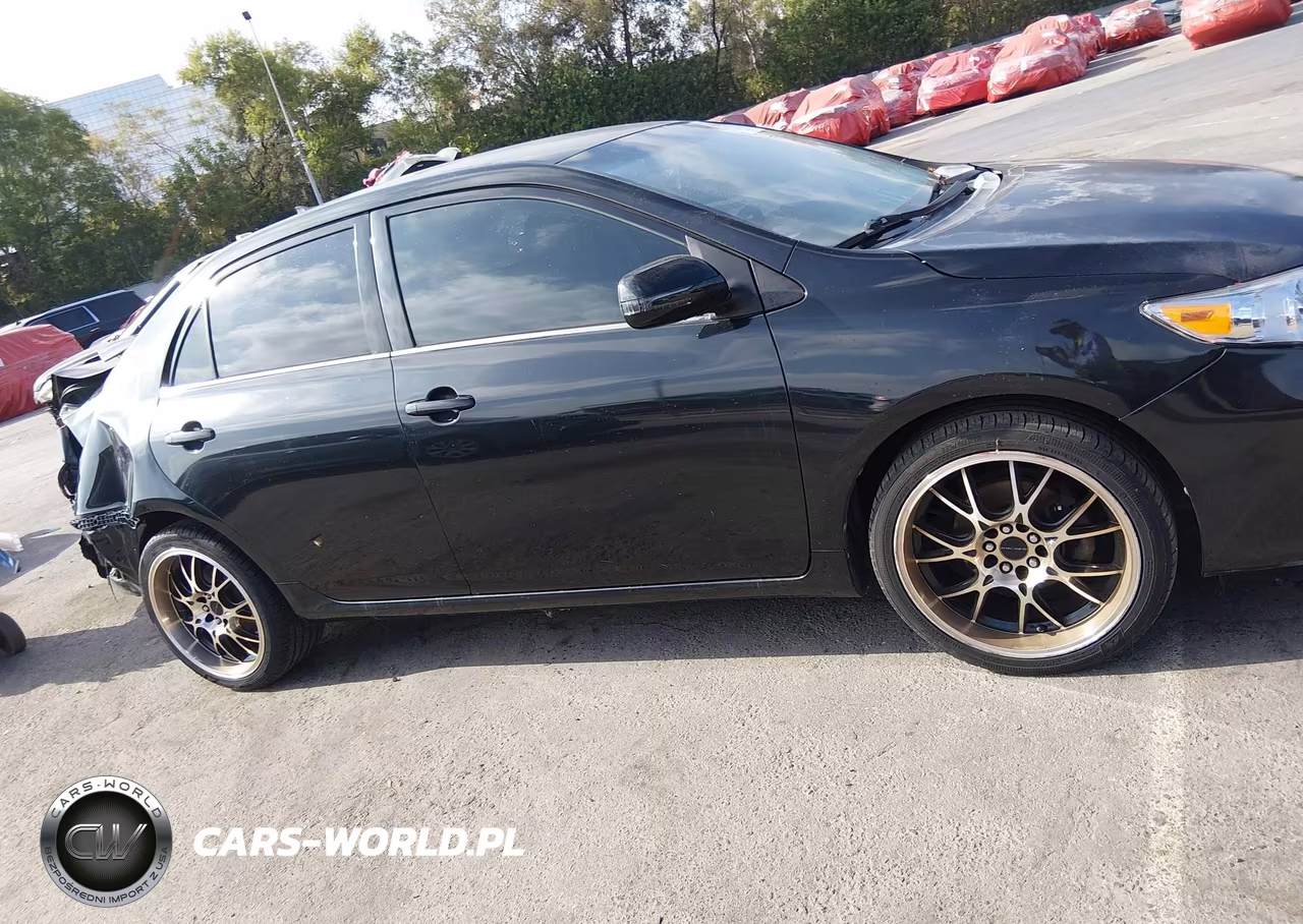 2013 Toyota Corolla Le VIN:5YFBU4EE2DP108835 - 13